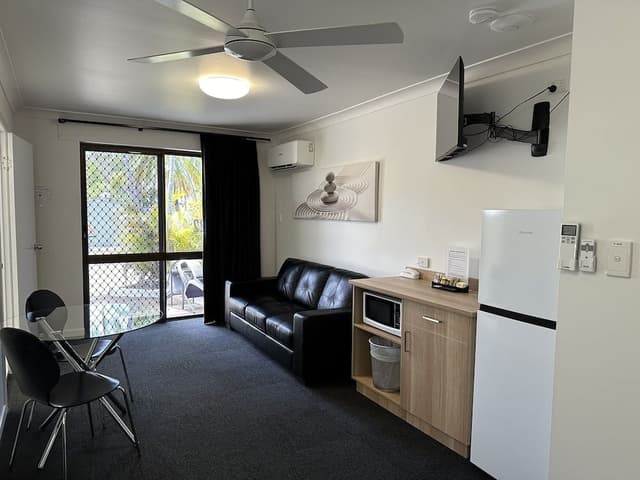 Executive Room, 1 Queen Bed, Non Smoking, Jetted Tub