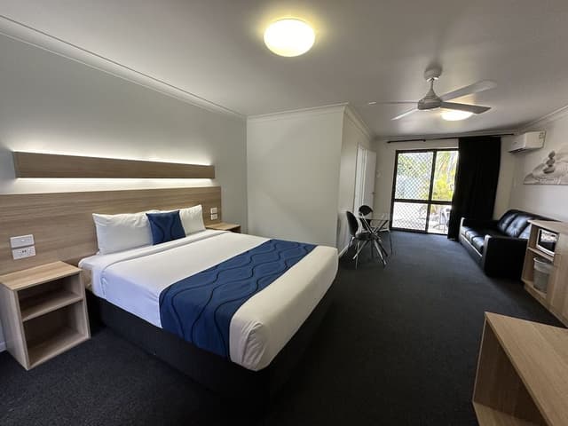 Executive Room, 1 Queen Bed, Non Smoking, Jetted Tub