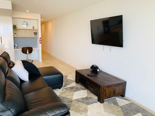 Luxury Apartment, 2 Bedrooms, Beachfront