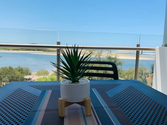 Luxury Apartment, 2 Bedrooms, Beachfront