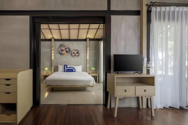 Suite, 1 Bedroom, Garden View
