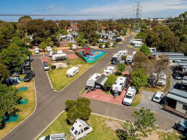 One Bedroom Cottage - Four Berth