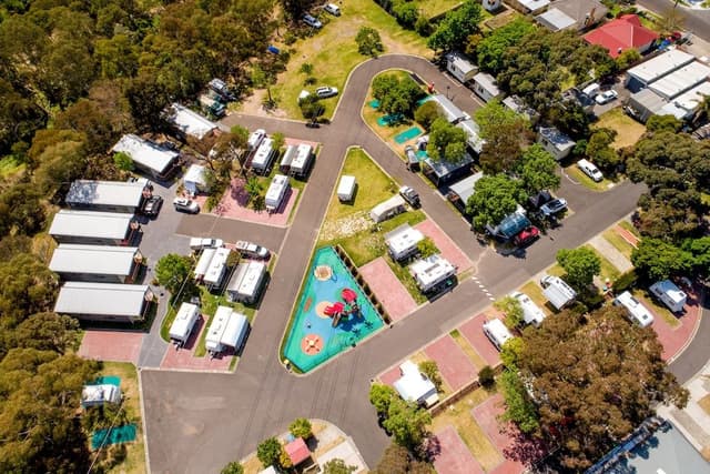 One Bedroom Cottage - Four Berth