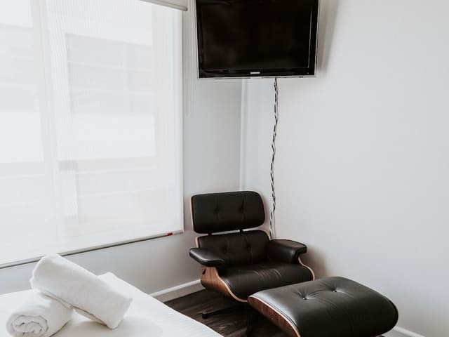 Deluxe One Bedroom Apartment