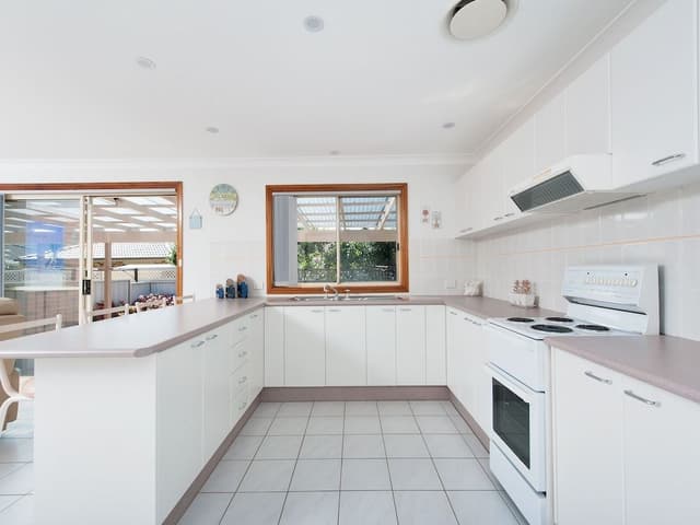 Family Duplex, 3 Bedrooms, Accessible, Courtyard Area