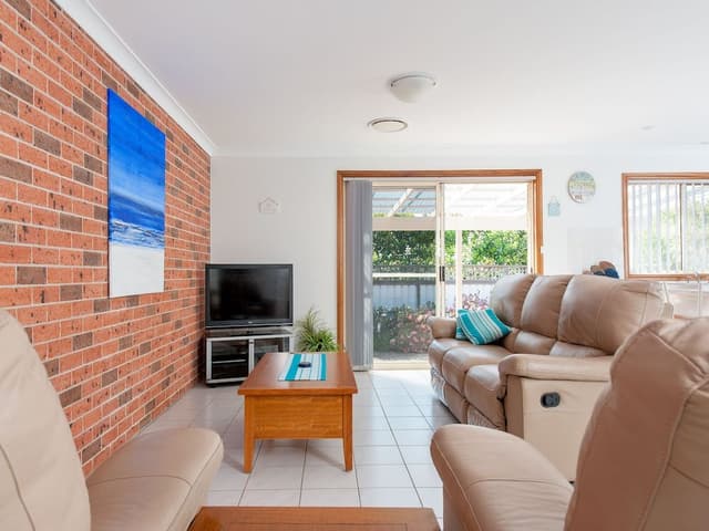 Family Duplex, 3 Bedrooms, Accessible, Courtyard Area