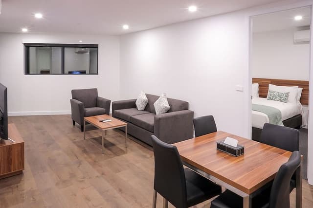 Two Bedrooms Two Bathrooms Executive Apartment with Balcony