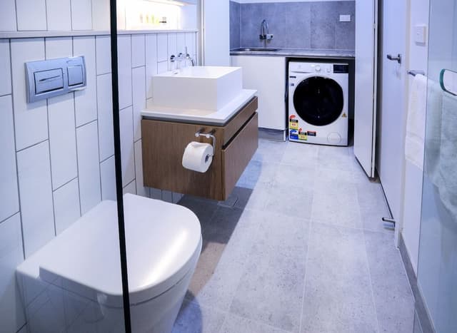 Two Bedrooms Two Bathrooms Executive Apartment with Balcony