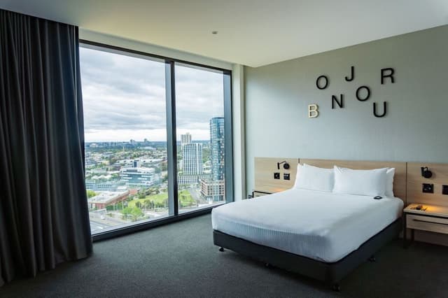 Standard Room, 1 Queen Bed, Accessible