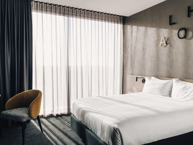 Standard Room, 1 Queen Bed