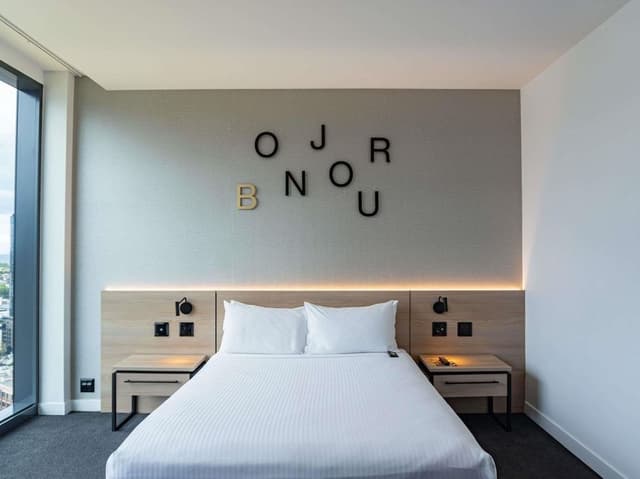 Standard Room, 1 Queen Bed, Accessible