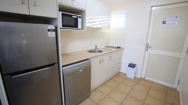Ocean Kitchenette Spa Room