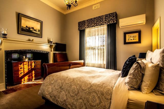 Standard Room, Non Smoking (Suite 4)