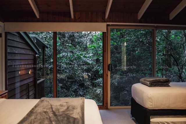 Log Cabin