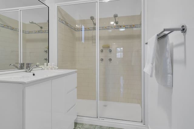 Dune Villa Shower