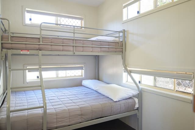 Family Budget Cabin 5 Pax