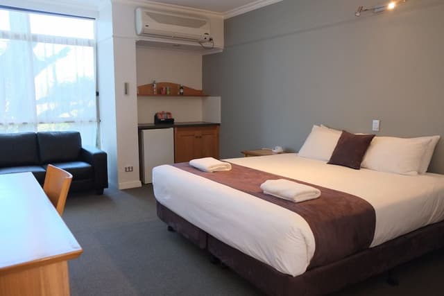 Standard King Room