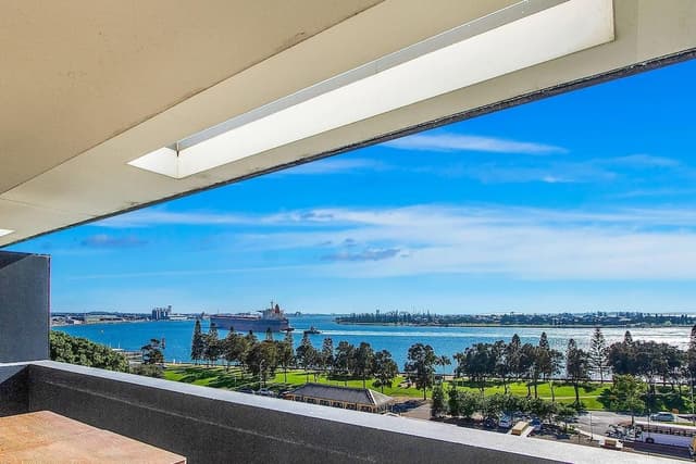 Suite, Non Smoking, Harbor View (1 Queen Bed & 2 Twin Beds)
