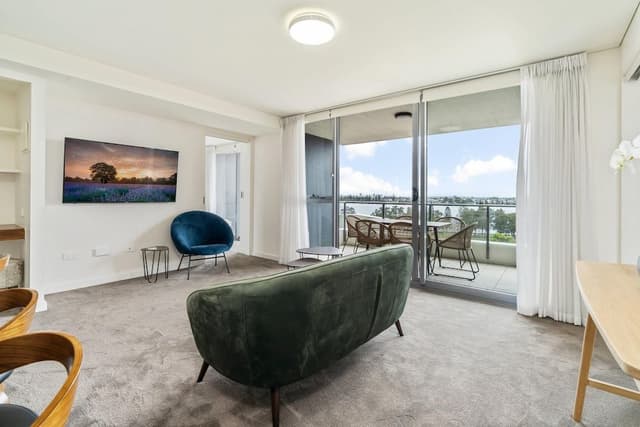 Suite, Non Smoking, Harbor View (1 Queen Bed & 2 Twin Beds)