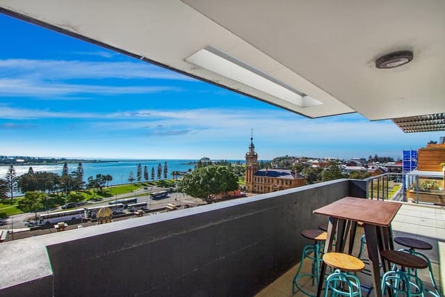 Suite, Non Smoking, Harbor View (Balcony, 1 Queen Bed & 2 Twin Beds)