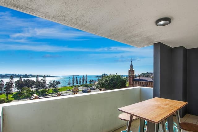 Suite, Non Smoking, Harbor View (1 Queen Bed & 2 Twin Beds)