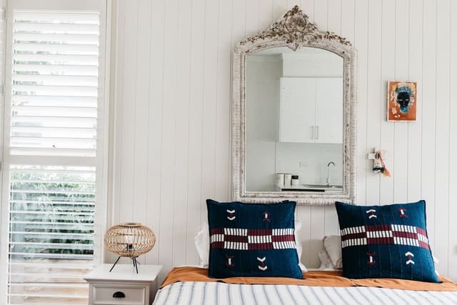 Room 8 - Wye River King Deluxe Studio
