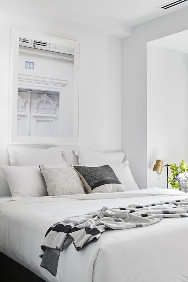 One Bedroom Apartment