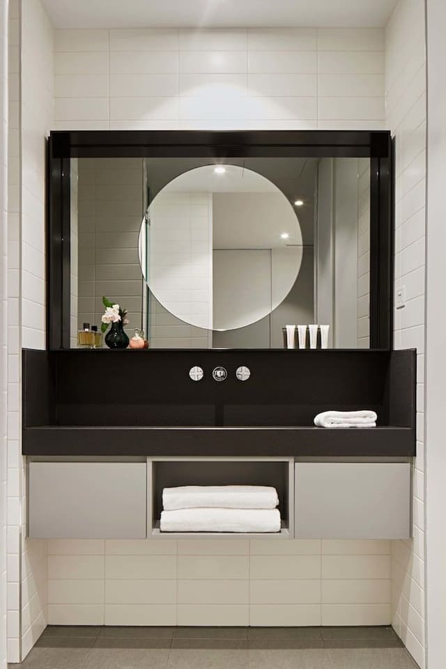 One Bedroom Deluxe Apartment