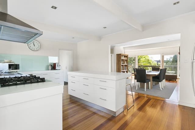 House, 4 Bedrooms