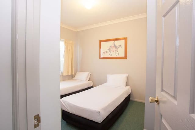 2 Bedroom