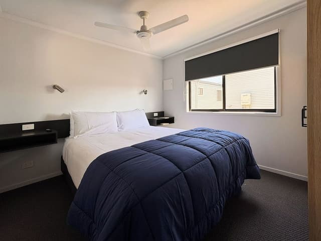 Classic Cabin Sleeps 6