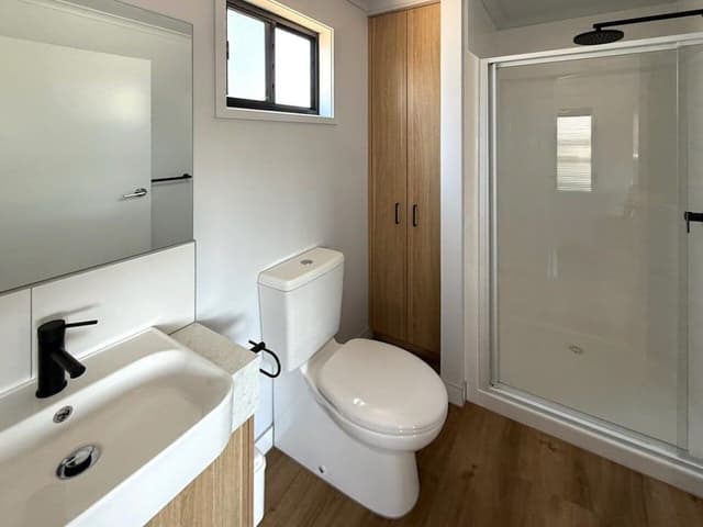Classic Cabin Sleeps 6