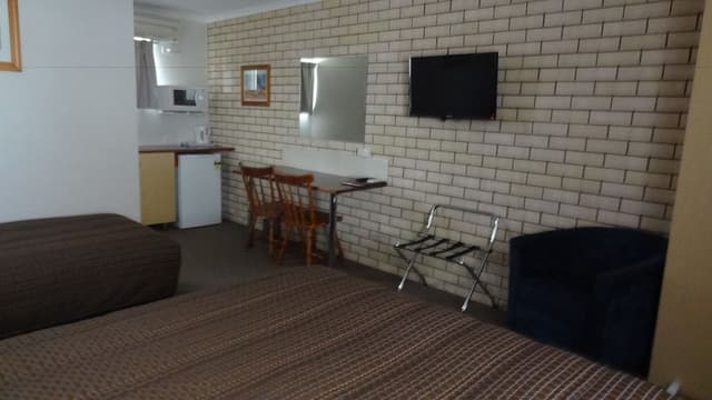 Queen Twin Room