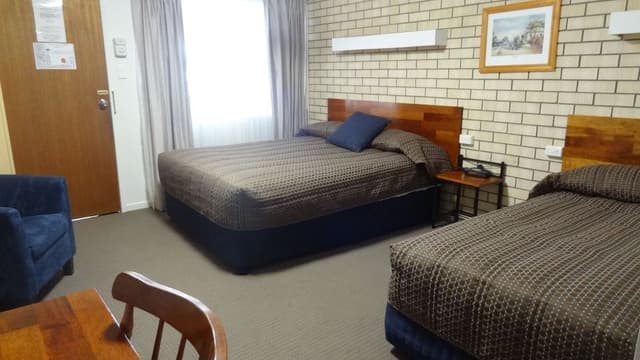 Queen Twin Room