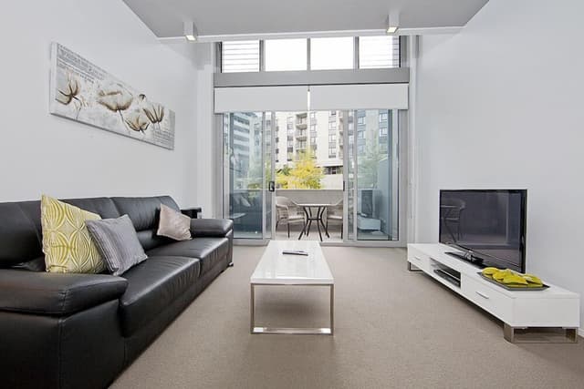 Apartment, 1 Bedroom (6/3 Burbury Close)