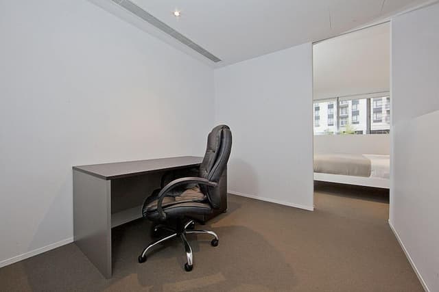 Apartment, 1 Bedroom (6/3 Burbury Close)