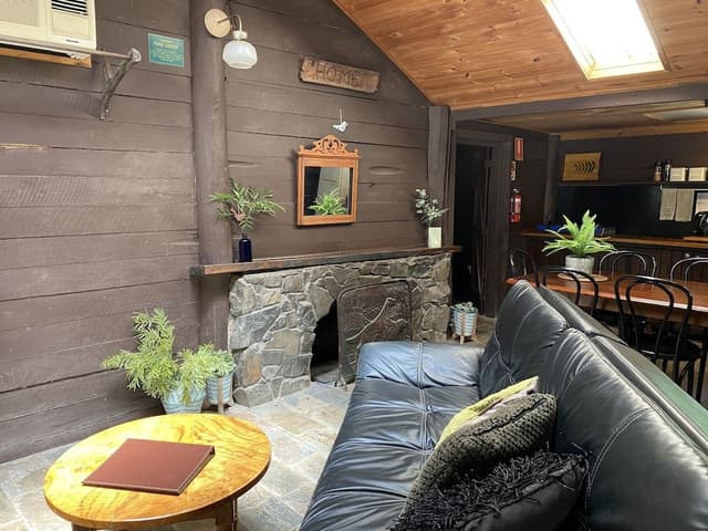 Pioneer Traditional Cabin