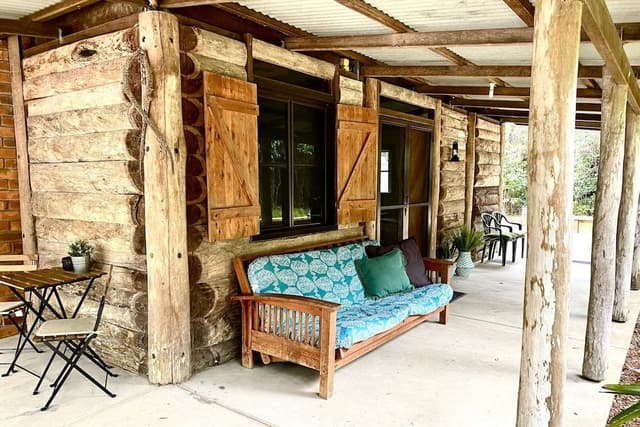 Ironbark Romantic Cabin