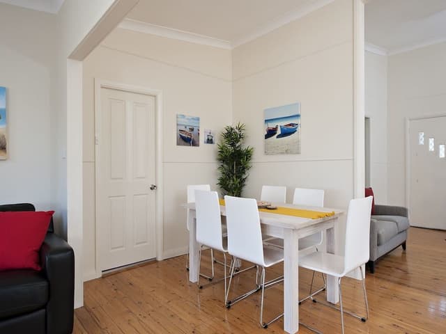 House, 2 Bedrooms, Beachside