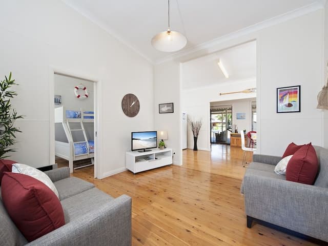 House, 2 Bedrooms, Beachside