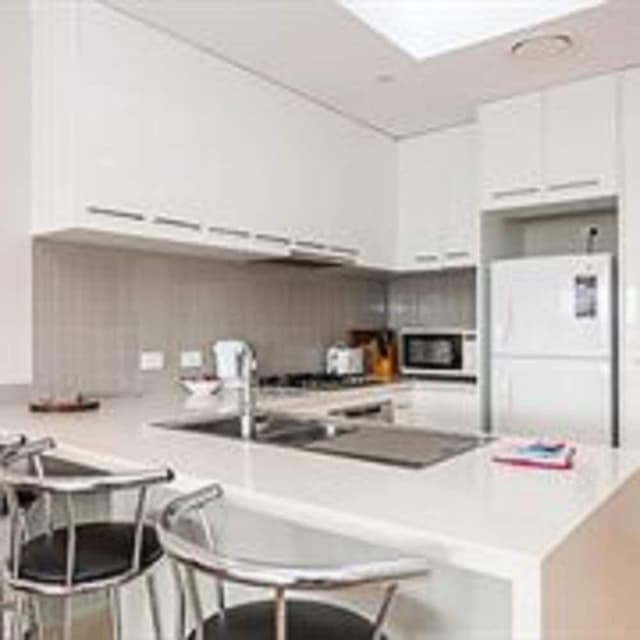 Standard Penthouse, 2 Bedrooms (Apt 10 )