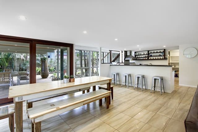 House, 5 Bedrooms