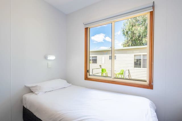 Family Cabin - Sleeps 4