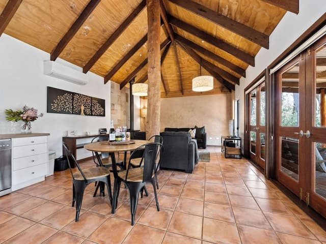 1 Bedroom Bath Forest View Chalet