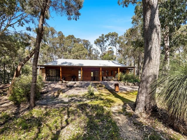 1 Bedroom Bath Forest View Chalet
