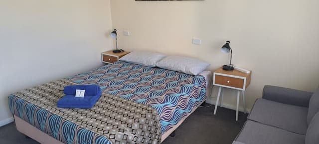 Standard Room, 1 Queen Bed