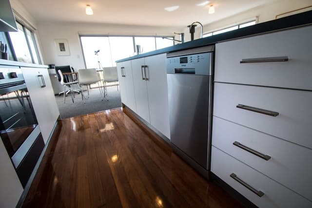 Coorong Waterfront Retreat