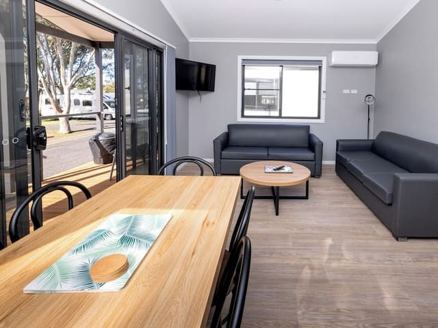 Superior 3 Bedroom Cabin