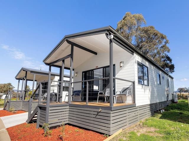 Superior 3 Bedroom Cabin