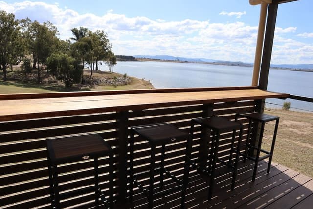 Lakeview Villa